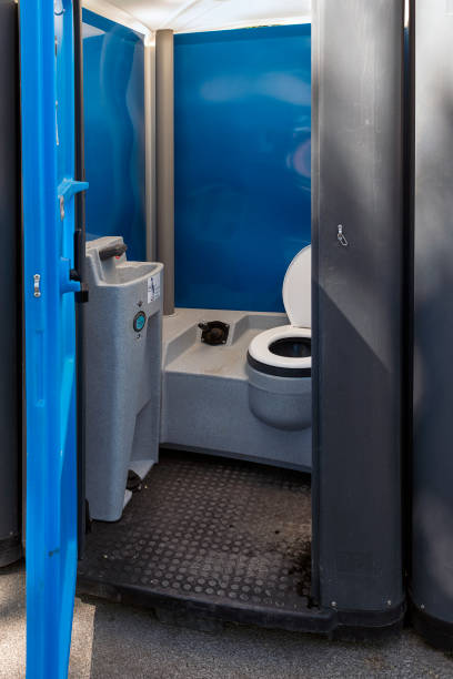 Best Luxury portable toilet rental  in Broadway, NC