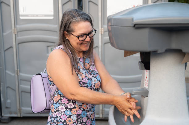 Best Porta potty rental near me  in Broadway, NC